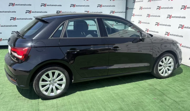 
								Audi A1 Sportback full									