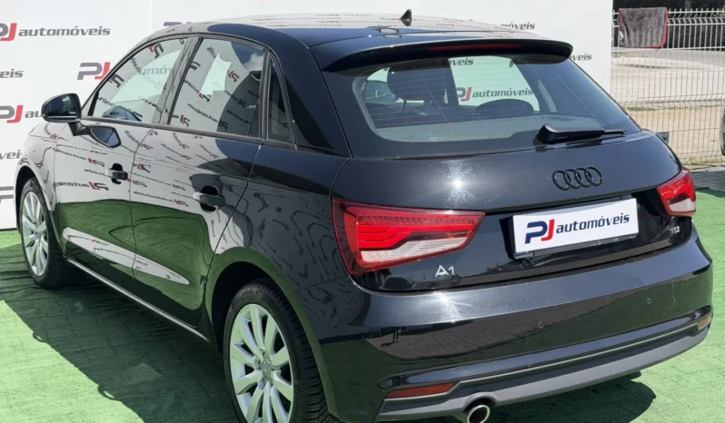 
								Audi A1 Sportback full									