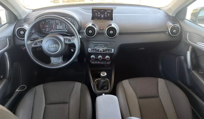 
								Audi A1 Sportback full									