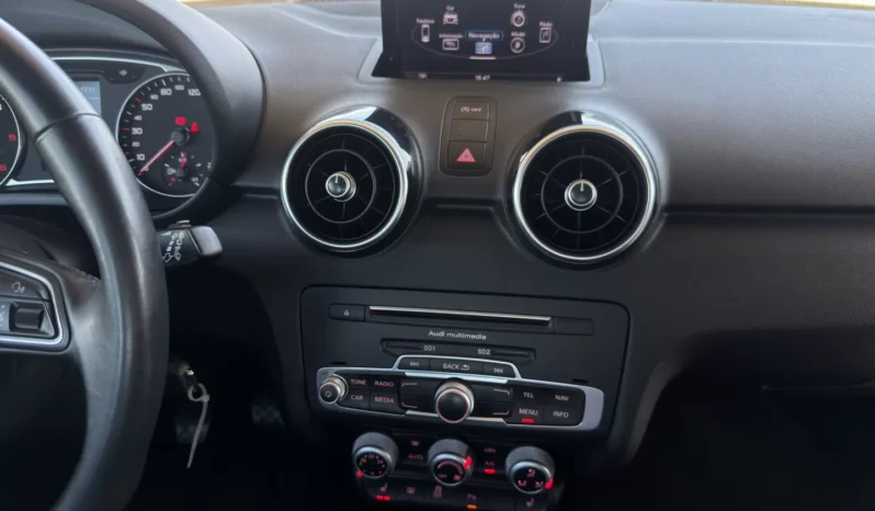 
								Audi A1 Sportback full									