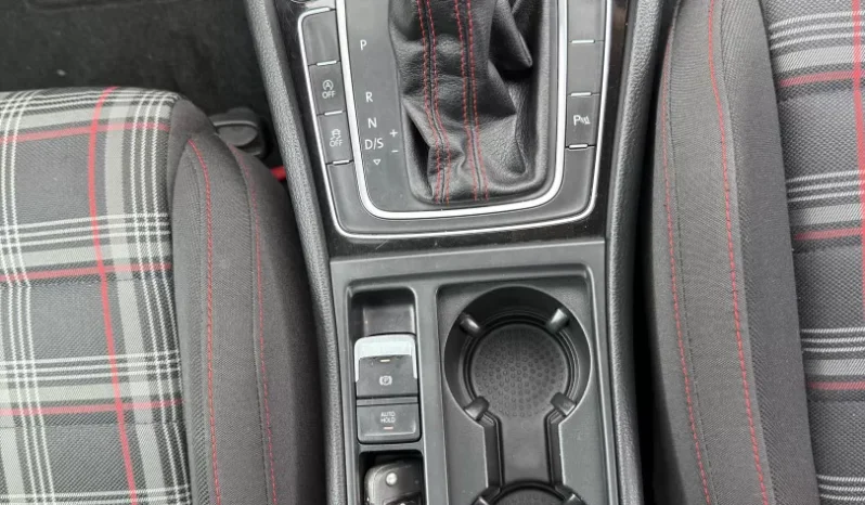 
								VW Golf full									
