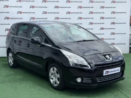 
										Peugeot 5008 full									