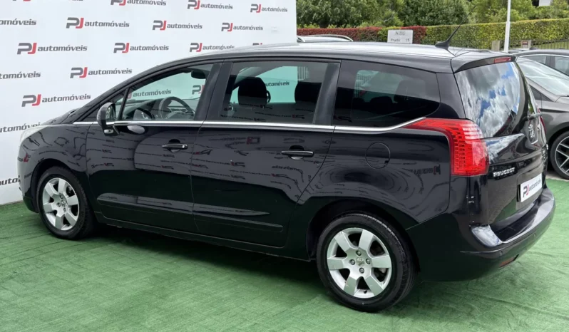 
								Peugeot 5008 full									