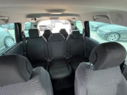 
										Peugeot 5008 full									