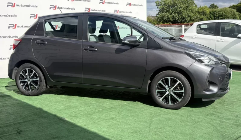 
								Toyota Yaris full									