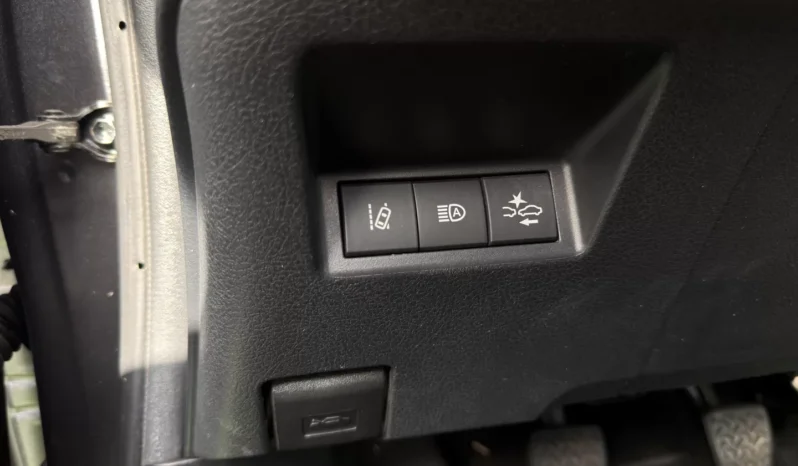 
								Toyota Yaris full									