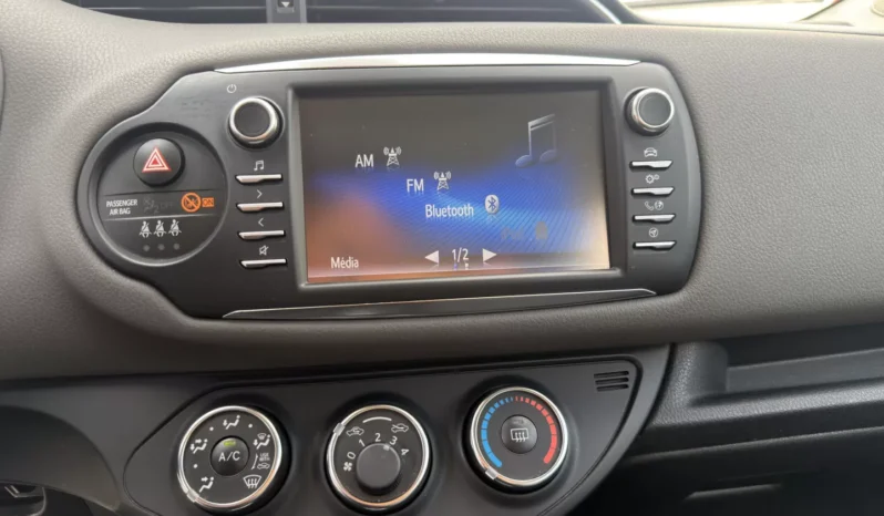 
								Toyota Yaris full									