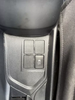 
										Toyota Yaris full									