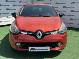 
										Renault Clio full									