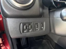 
										Renault Clio full									