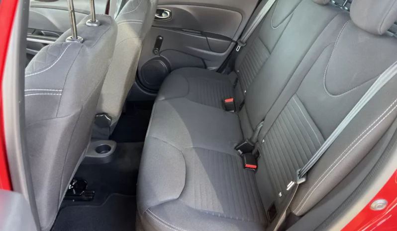 
								Renault Clio full									