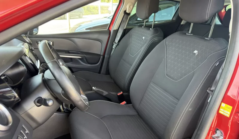
								Renault Clio full									