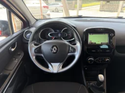 
										Renault Clio full									