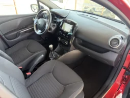 
										Renault Clio full									