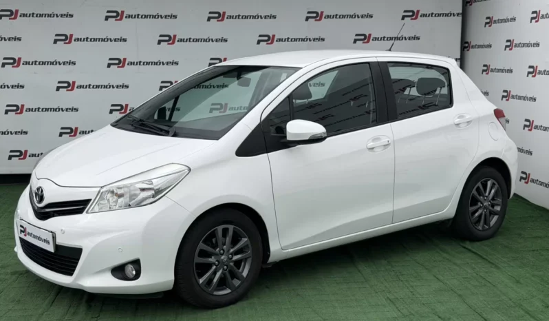 
								Toyota Yaris full									