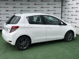 
										Toyota Yaris full									