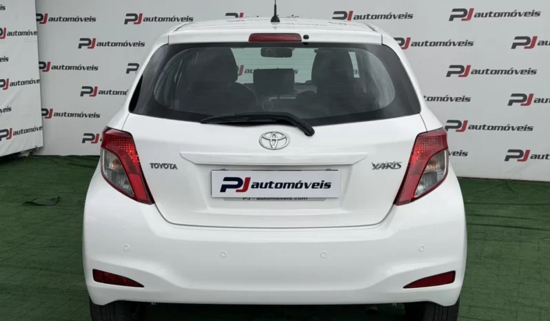 
								Toyota Yaris full									