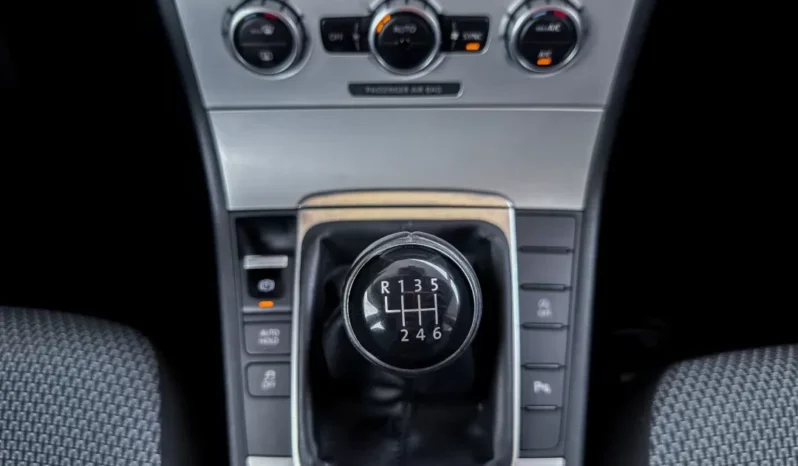 
								VW Passat Variant full									