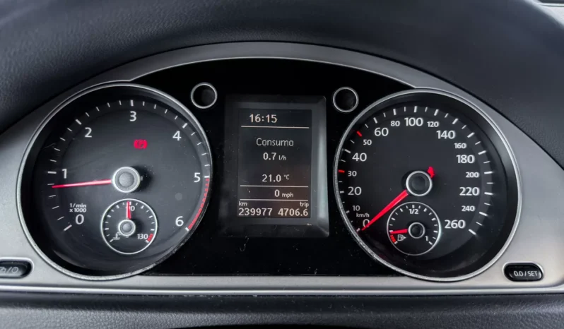 
								VW Passat Variant full									
