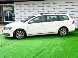 
										VW Passat Variant full									