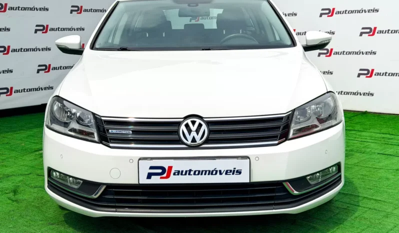 
								VW Passat Variant full									