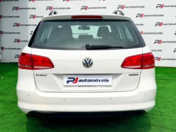 
										VW Passat Variant full									