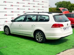 
										VW Passat Variant full									