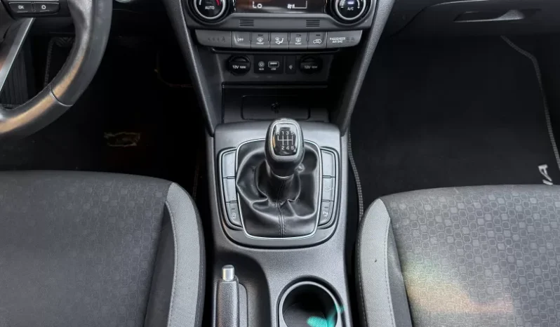 
								Hyundai Kauai full									