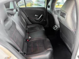 
										Mercedes-Benz A 180 full									
