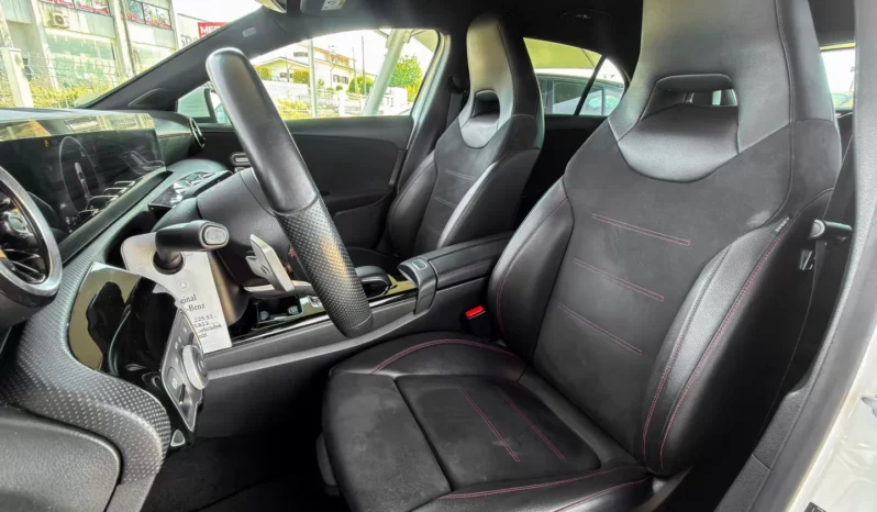 
								Mercedes-Benz A 180 full									