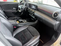 
										Mercedes-Benz A 180 full									