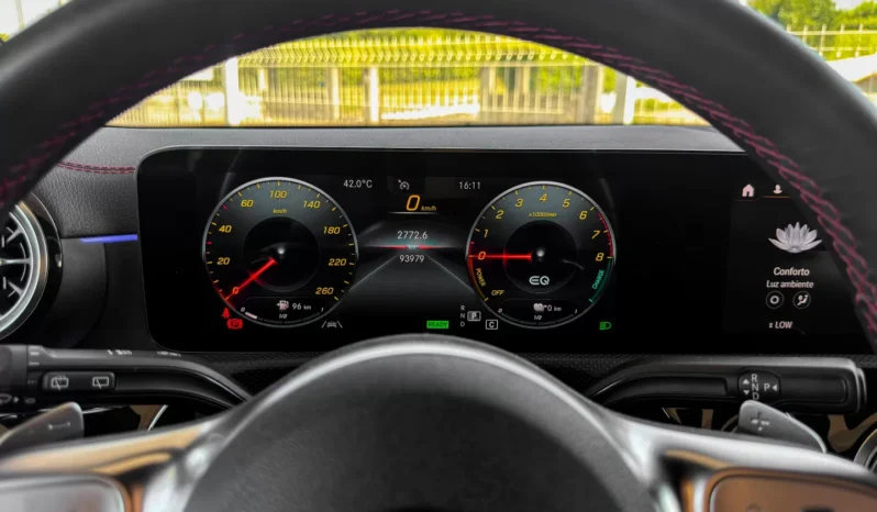 
								Mercedes-Benz CLA 250 full									