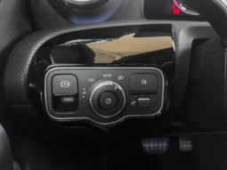 
										Mercedes-Benz CLA 250 full									