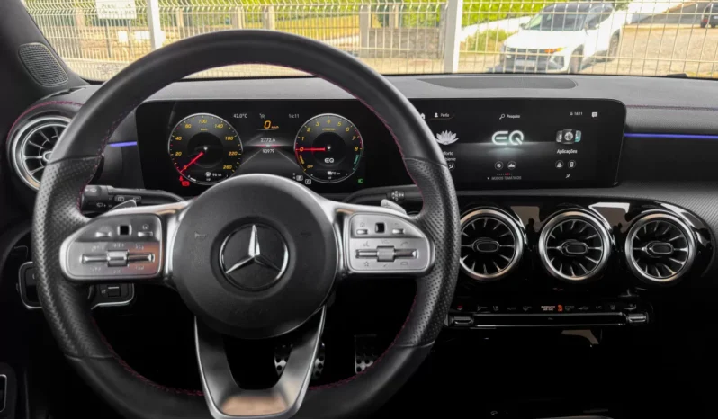 
								Mercedes-Benz CLA 250 full									