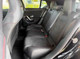 
										Mercedes-Benz CLA 250 full									