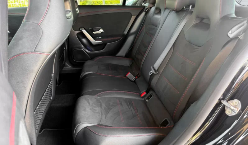 
								Mercedes-Benz CLA 250 full									