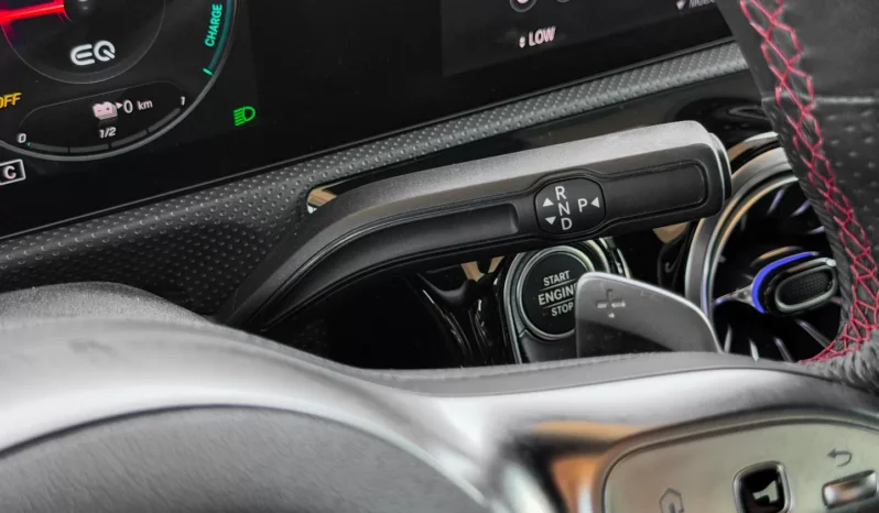 
								Mercedes-Benz CLA 250 full									
