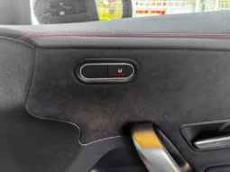 
										Mercedes-Benz CLA 250 full									