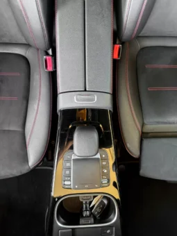
										Mercedes-Benz CLA 250 full									
