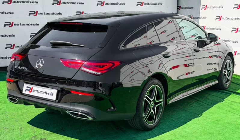 
								Mercedes-Benz CLA 250 full									