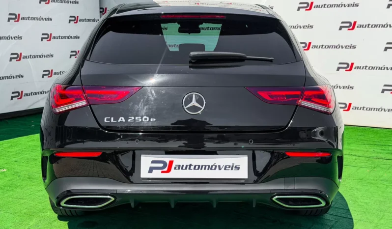 
								Mercedes-Benz CLA 250 full									