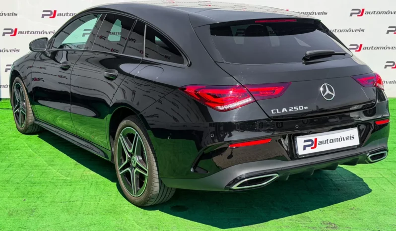 
								Mercedes-Benz CLA 250 full									