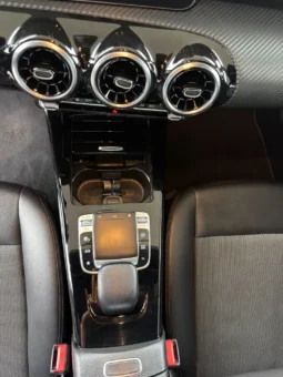 
										Mercedes-Benz CLA 220 full									