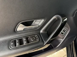 
										Mercedes-Benz CLA 220 full									