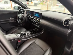 
										Mercedes-Benz CLA 220 full									