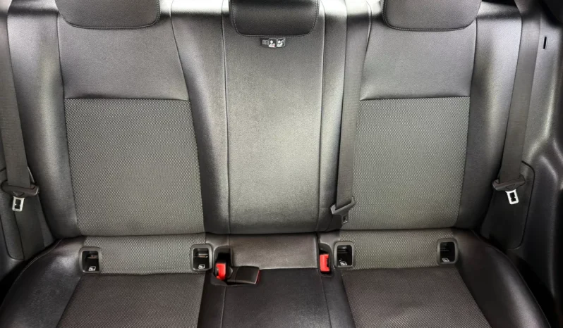 
								Mercedes-Benz CLA 220 full									