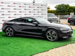 
										Audi e-tron GT full									
