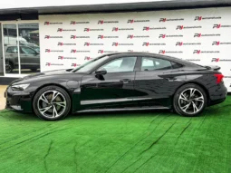 
										Audi e-tron GT full									