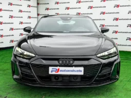 
										Audi e-tron GT full									
