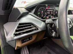 
										Audi e-tron GT full									